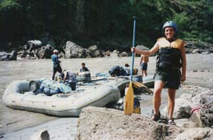 Kathleen in haar rafting-kostuum.