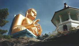 De gouden tempel in Dambulla.