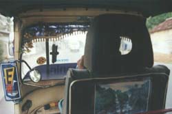In de tuk-tuk.