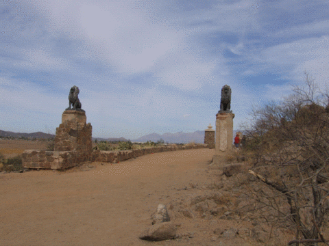 Gate HMontoya