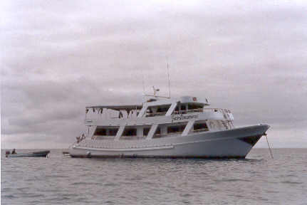08_07galapboat