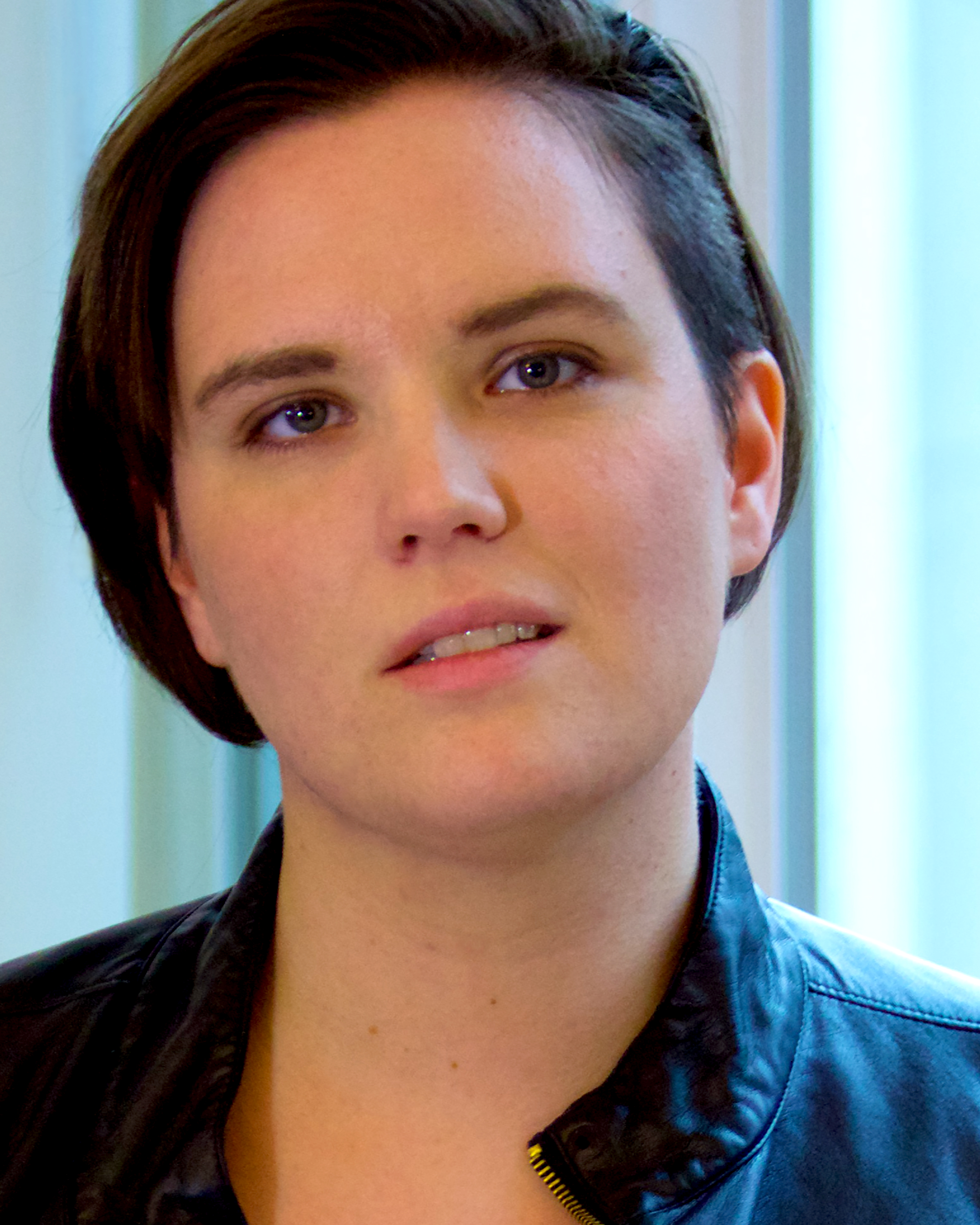 Katie Argens - Headshot
