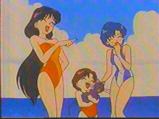 [Raye, Amy and a little girl laughing at someone]