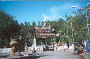 Nha Trang: The pagoda with the white Buddha