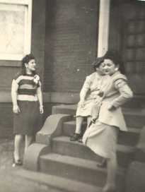 cohenwmn.jpg (27409 bytes)