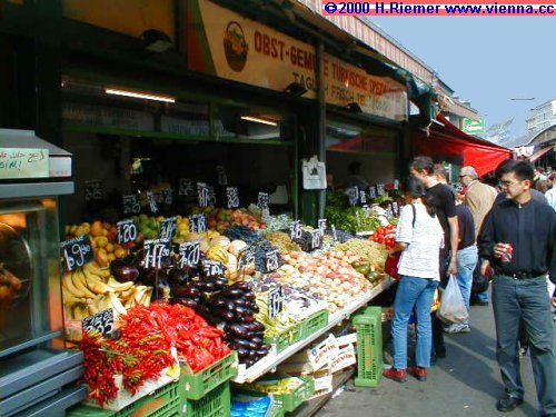 naschmarkt4.jpg (60462 bytes)
