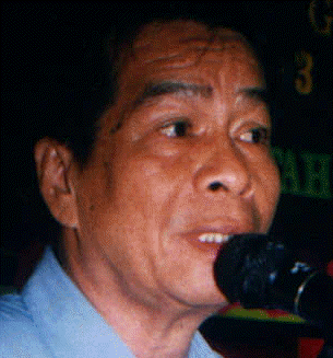Dr Othman mmeberi ceramah motivasi di sebuah sekolah di Melaka - 15 Februari 2003