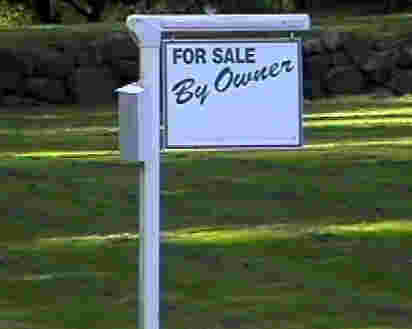 Picture of For Sale sign.