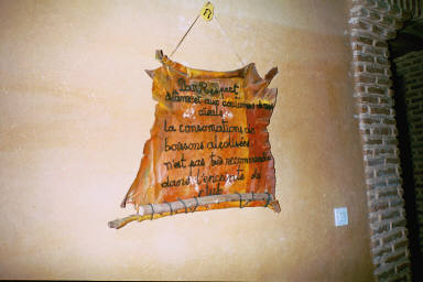 Sign in the hotel asking that we do not consume alcohol