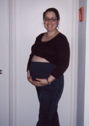 New pants, gotta love maternity wear!!