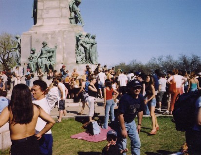 Parc Jeanne-Mance in Montreal on a summer Sunday