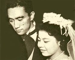 The newly-wed Mishimas, Yukio and Yoko