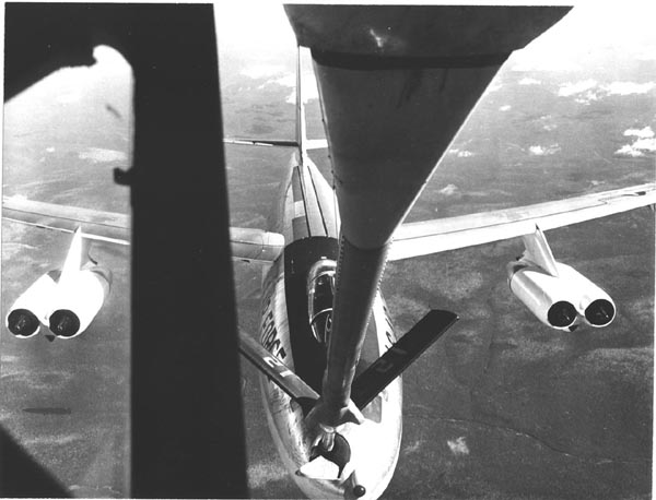 100th AREFS KC-97 refueling a B-47.
