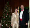 xmas2001_paul_n_linda.jpg (41087 bytes)