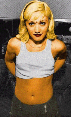 Gwen backstage