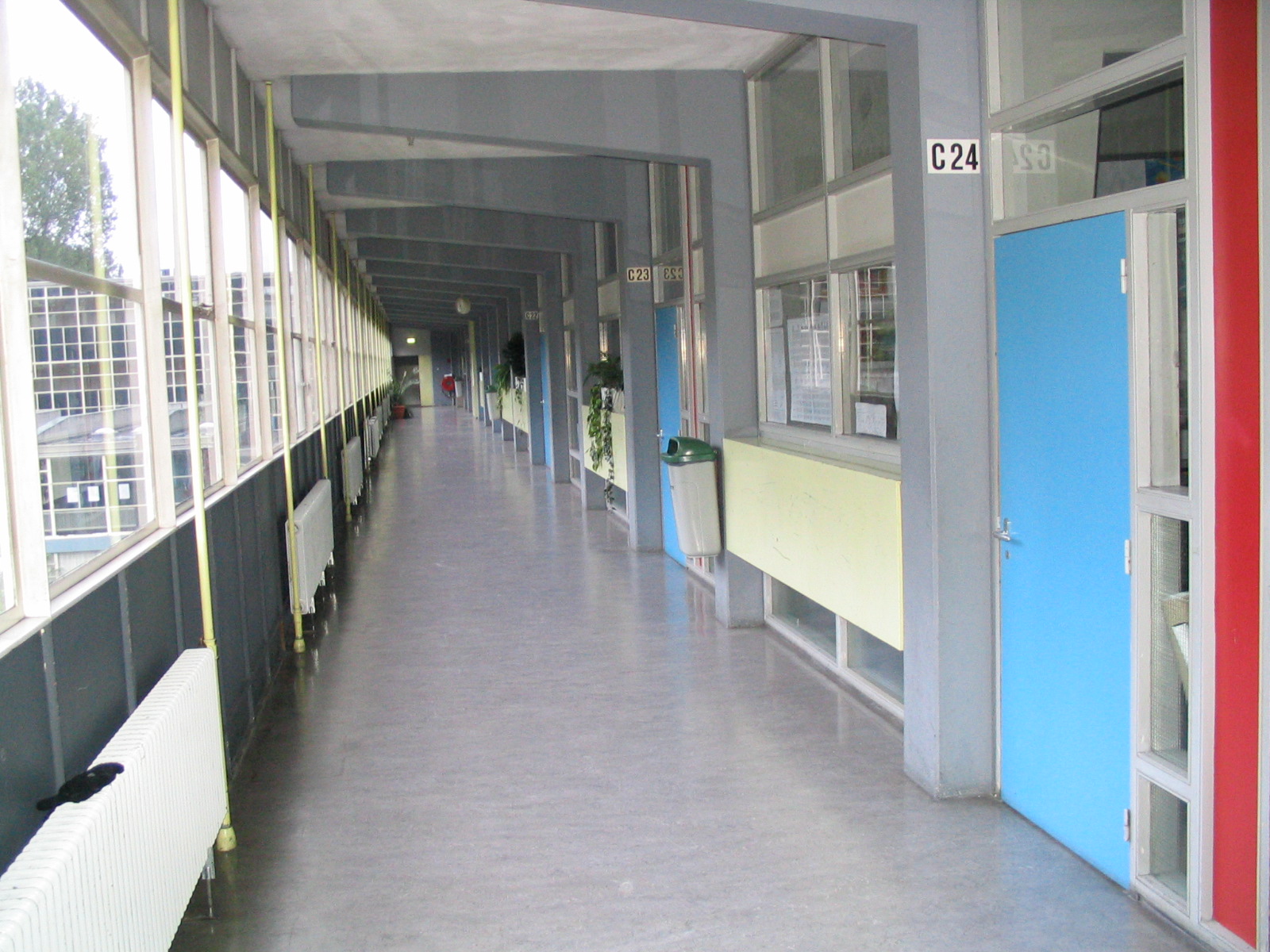 c gebouw gang