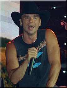 Kenny Chesney @ Wachovia Arena