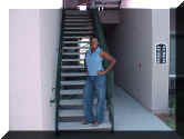 me_at_brandon_apt.jpg (25517 bytes)