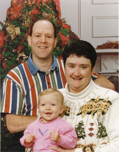 Family 8x10 Winter II 2002.jpg (70504 bytes)