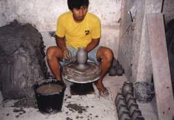 Pembuatan Keramik Putar