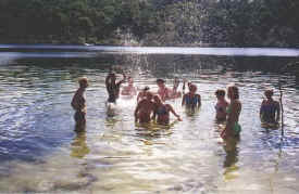 fraserisland-basin-lake-backpacker-swim.jpg (40958 bytes)