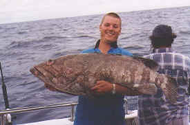 hombre_fish_026a.jpg (44820 bytes)