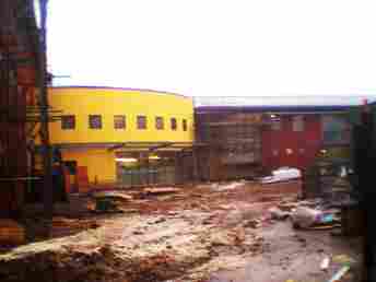 Endeavour school from Fountain Road, 2nd January, 2003, 3:29 pm