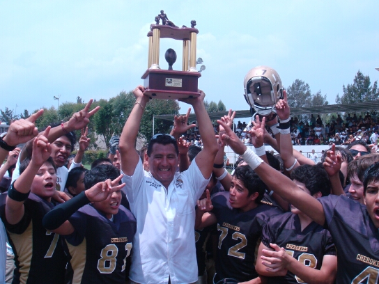 Coach Alejandro 'Six' Sifuentes Bicampe�n