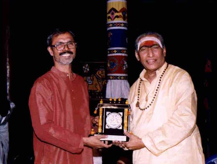 SUBBU WITH VIOLIN MAESTRO KUNNAKKUDI SRI R. VAIDHYANATHAN