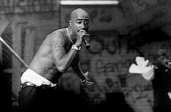 STAGE PERFORMANCE