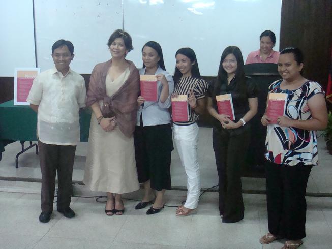 Pictorial with Dean Elena E. Pernia and Dr. Paragas.