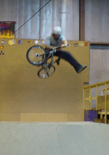 PA Josh- One footed table at Pennskate