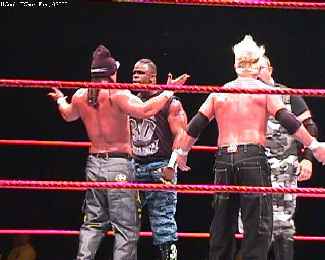 Wha' happen?&nbsp; IICool and the Dudleyz argue