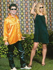 Paula e George posando para o encarte do disco Meu Mundo... - Terespolis, 96 / Arquivo pessoal de Leonardo Pires