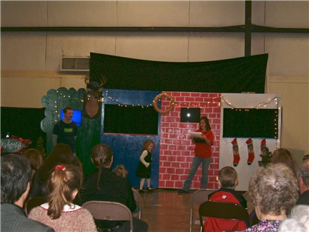 Even Kidsville's #1 fan, Rachel,&nbsp; jumped up to sing in the show stopping finale!