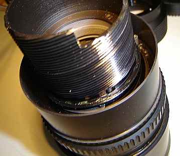 closup shot of the focus thread