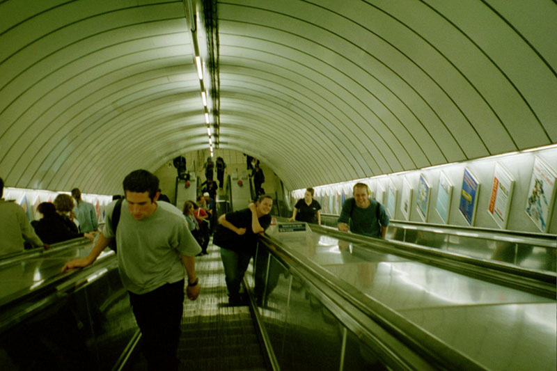 london_sharo_tube_esc