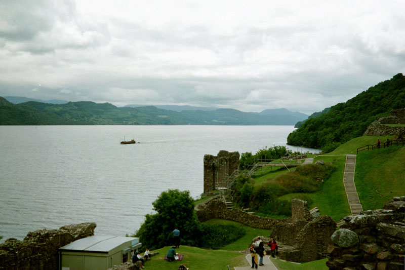 scot_urquart_cast_loch