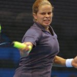 Kim hitting a forehand against Sanchez-Vicario