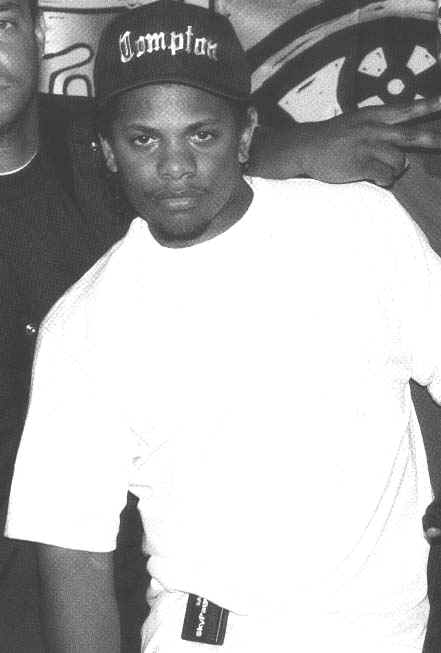 eazye9.jpg (21956 bytes)