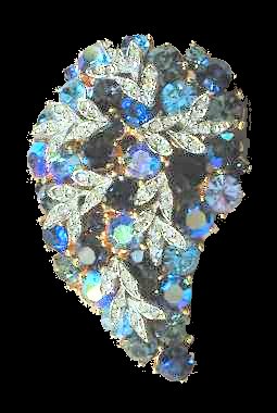 Sphinx Paisley-shape sapphire theme brooch