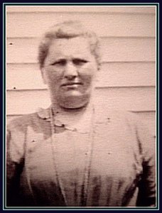 Amelia Louise (Schlinsog) Miller c.1916