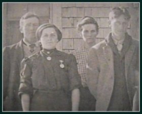 Carver Family Gathering c.1920, North Clayton