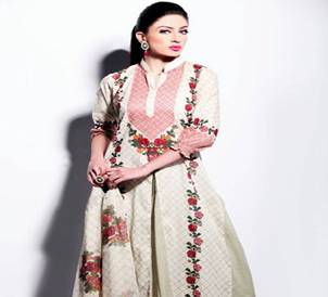 http://1.bp.blogspot.com/-XCLqNO9N_64/T_AJb63WTCI/AAAAAAAAPtM/QgKjNVKUi7g/s640/Chinyere+Spring-Summer+Collection+2012+For+Womans+-+002+-+www.Fashionhuntworld.Blogspot.com.JPG