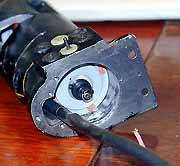 motor-reducer-2.jpg (15202 bytes)