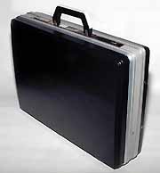 cassette-case.jpg (10202 bytes)