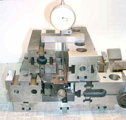 tools-1.jpg (35043 bytes)