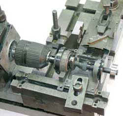 tools-4.jpg (38246 bytes)