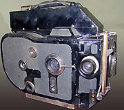 rodina-right.jpg (13906 bytes)