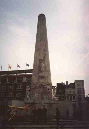 Monument on the Dam